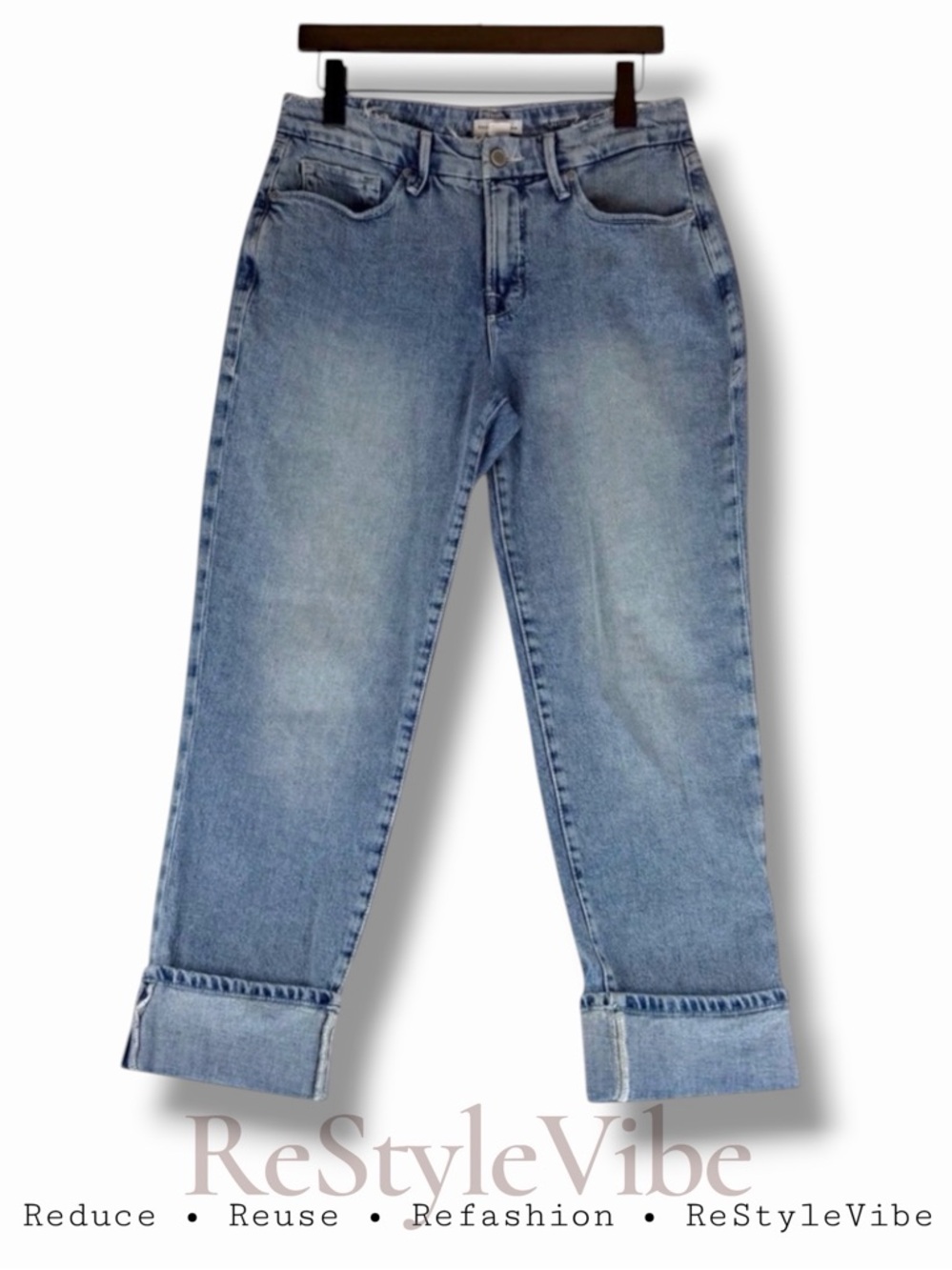 GOOD AMERICAN Women’s Size 6/28 Denim Jeans Weekender Petite High Rise Straight